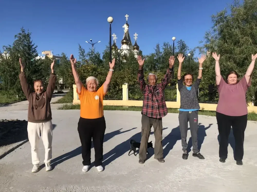 Летние утренние зарядки на площадках